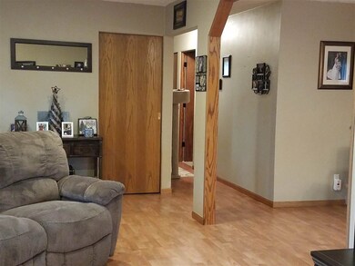 2812 Hoover Rd, North Platte, NE 69101 - photo 4