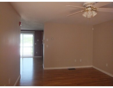 13 Meghan Ln unit 13, Dracut, MA 01826 - photo 2