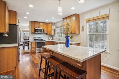 3438 Austin Ct, Alexandria, VA 22310 - photo 3