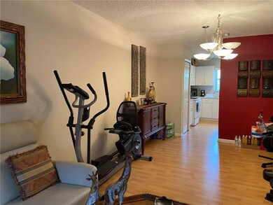 13937 N Forest Oak Cir, Davie, FL 33325 - photo 2