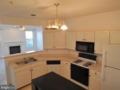 7418 Hindon Cir, Windsor Mill, MD 21244 - photo 6