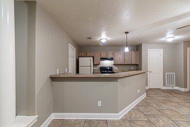 629 Carrell St unit B, Tomball, TX 77375 - photo 7