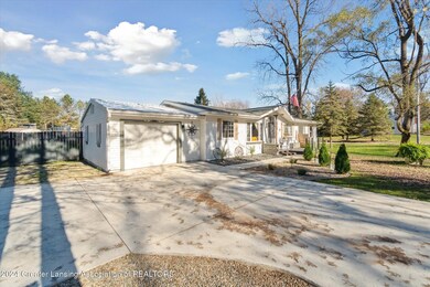 02-6969-E-State-RD-East-Lansing-MI-48823