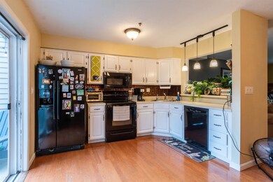 34 Riviera Rd, Hudson, NH 03051 - photo 5