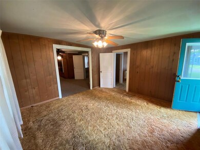 402 W Denison Ave, Bonham, TX 75418 - photo 4