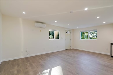 10528 1/4 Hillhaven Ave, Los Angeles, CA 91042 - photo 3