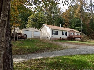 2579 Chimney Rock Rd, Hendersonville, NC 28792 - photo 3