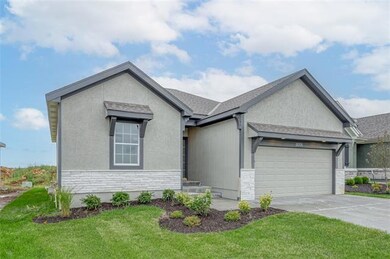 15301 W 173rd St, Overland Park, KS 66221 - photo 4