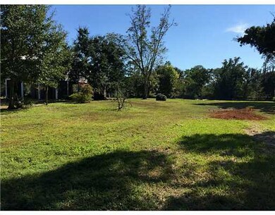 140 Mimosa St, Pass Christian, MS 39571 - photo 2