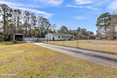 233 Halls Creek Rd, New Bern, NC 28560 - photo 2