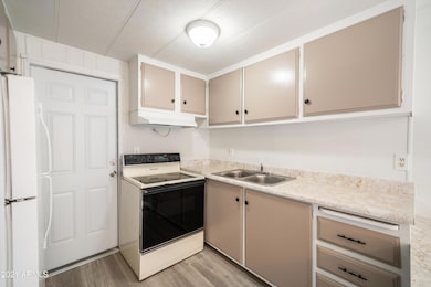 7408 E Inverness Ave, Mesa, AZ 85209 - photo 5