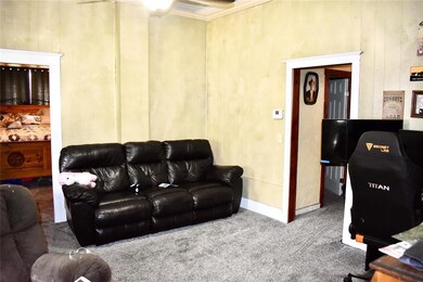 1401 Truelove St, Gainesville, TX 76240 - photo 7