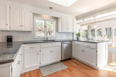 382 Worcester St, Wellesley Hills, MA 02481 - photo 6