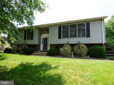 611 Clifton Dr, Bear, DE 19701 - photo 2