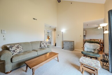 64 Tennis Plaza Rd unit 4, Dracut, MA 01826 - photo 5