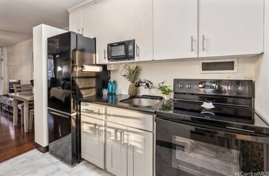 The Kalia unit 1207B, Honolulu, HI 96815 - photo 3
