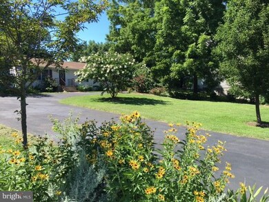 121 N 23rd St, Purcellville, VA 20132 - photo 3