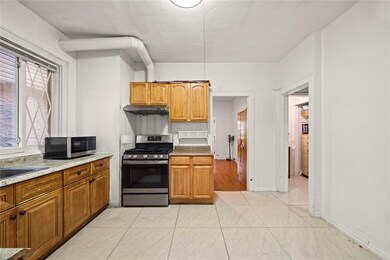 12141 6th Ave, College Point, NY 11356 - photo 5