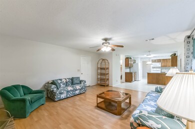 8307 Hot Springs Dr, Houston, TX 77095 - photo 5