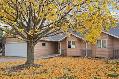 9-web-or-mls-N165W19525 Partridge Path-S