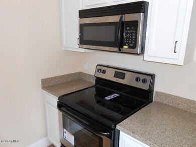 1087-Kitchen 3