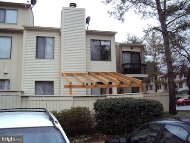 9308 Grazing Terrace, Montgomery Village, MD 20886 - photo 4