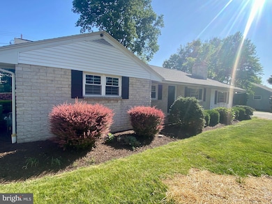 115 E Glenn Rd, Hershey, PA 17033 - photo 7