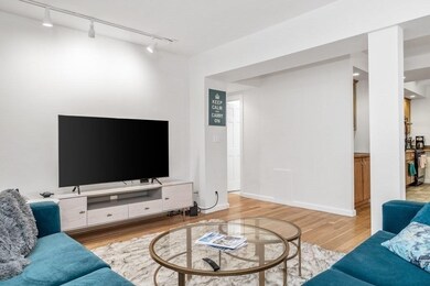 114 Sewall Ave unit A, Brookline, MA 02446 - photo 3