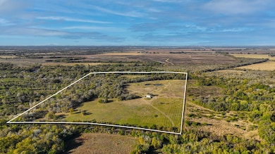 308 Pebble Loop Dr, Navasota, TX 77868 - photo 3