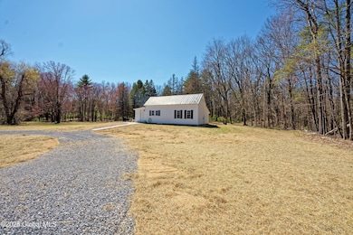 50 Edie Rd, Saratoga Springs, NY 12866 - photo 2