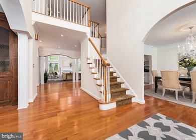 909 Hillstead Dr, Lutherville Timonium, MD 21093 - photo 3