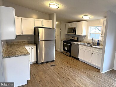 490 N Patuxent Rd unit 4, Odenton, MD 21113 - photo 2