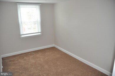 424 Westbridge Rd, Glenolden, PA 19036 - photo 7