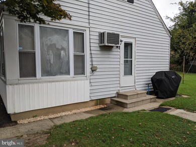 204 Knight Ave, Runnemede, NJ 08078 - photo 3