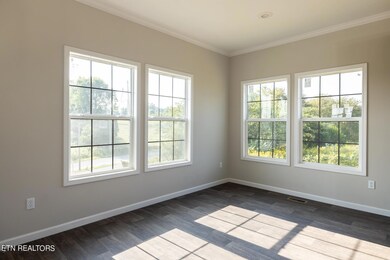 Keeneland_27BLN32583AH_house147_Dining_S