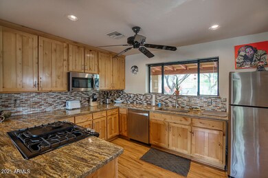 1526 E Griswold Rd, Phoenix, AZ 85020 - photo 7