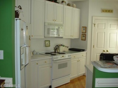 6 Indigo Cove unit B, Greensboro, NC 27455 - photo 3