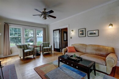 166 Modena Ave, Providence, RI 02908 - photo 7