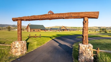 Entrance Arch