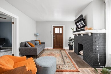 812 E 53rd St, Indianapolis, IN 46220 - photo 4