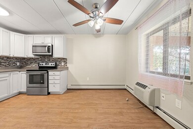 11 Barton Square unit 103, Salem, MA 01970 - photo 7