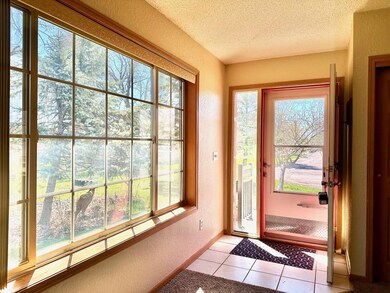 340 Maplewood Ct unit 10, Isle, MN 56342 - photo 2