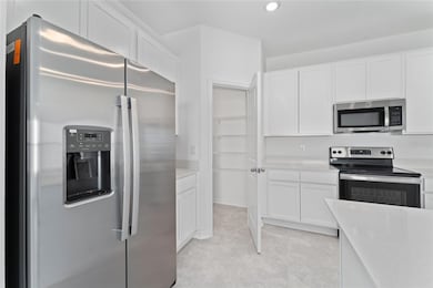 381 Singing Sands Cir, Lake Wales, FL 33859 - photo 7