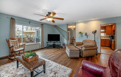 6 Living Room