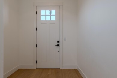 210 Bogey Ln, Eagle Point, OR 97524 - photo 5