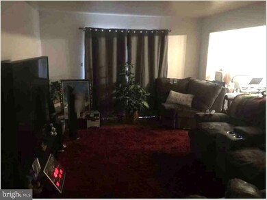 12802 Pine Tree Ln, Fort Washington, MD 20744 - photo 2