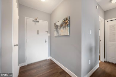 Hyde Park Condominium unit 107, Arlington, VA 22203 - photo 3