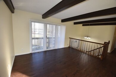 1307 Foxcroft Dr, Aurora, IL 60506 - photo 2