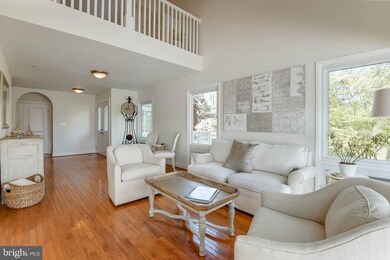 9400 Raintree Rd, Burke, VA 22015 - photo 3