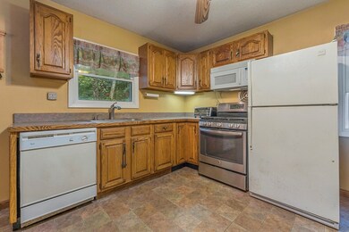 19 Larch Rd, Georgetown, MA 01833 - photo 7